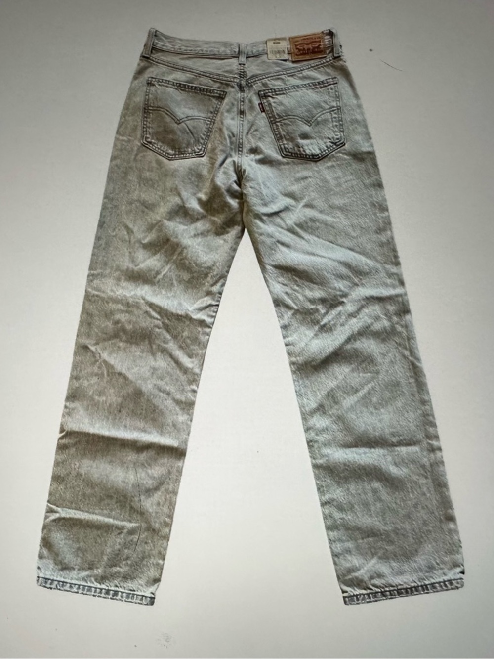 Women’s Levi’s low pro straight leg size 29